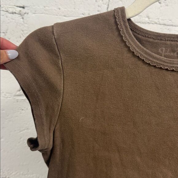 John Galt Brown Short Sleeve Tiny T Shirt - Size Small - Like New - Cute Top - Picture 3 of 3